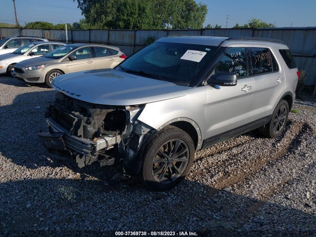 Ford EXPLORER XLT 2017 1FM5K8DH9HGD83384 Image 2