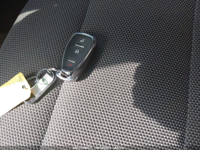 Chevrolet Traverse Ls 2018 1GNEVFKW9JJ137646 Image 11