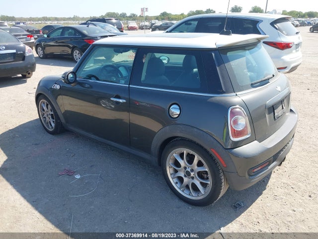2011 MINI COOPER HARDTOP S VIN: WMWSV3C56BTY14350