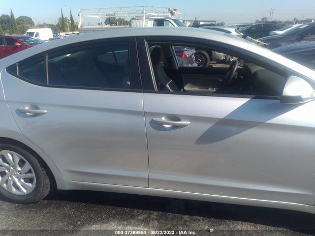 Hyundai ELANTRA SE 2018 5NPD74LF5JH395401 Image 5