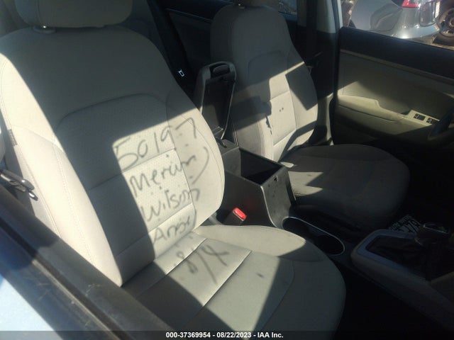 Hyundai ELANTRA SE 2018 5NPD74LF5JH395401 Image 11