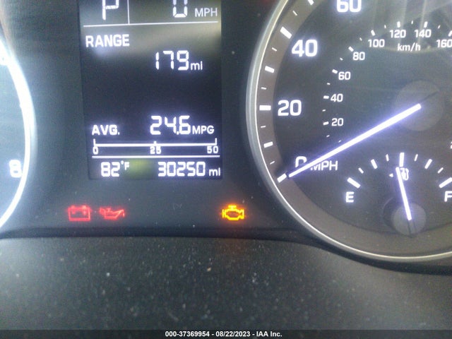 Hyundai ELANTRA SE 2018 5NPD74LF5JH395401 Image 13