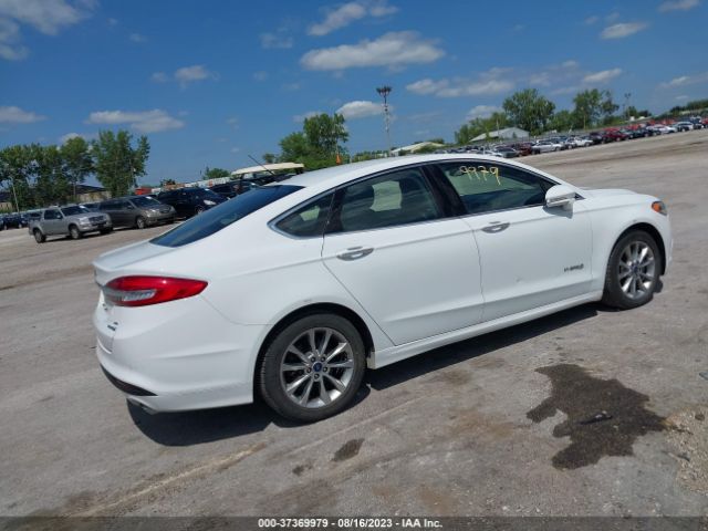 3FA6P0LU5HR409116 Ford Fusion Hybrid Se