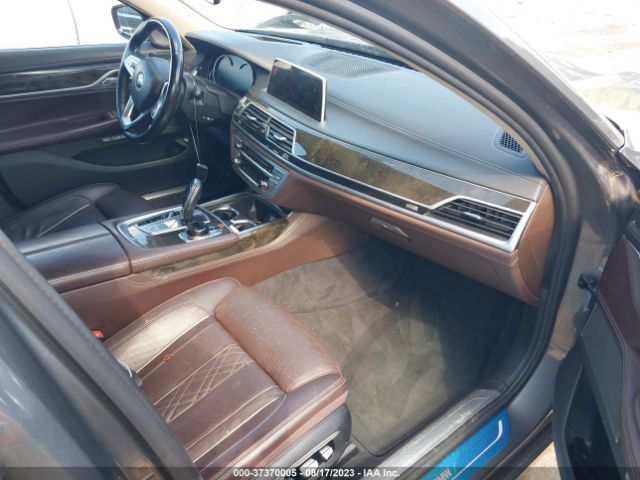 WBA7E2C57GG548157 BMW 7 Series 740i