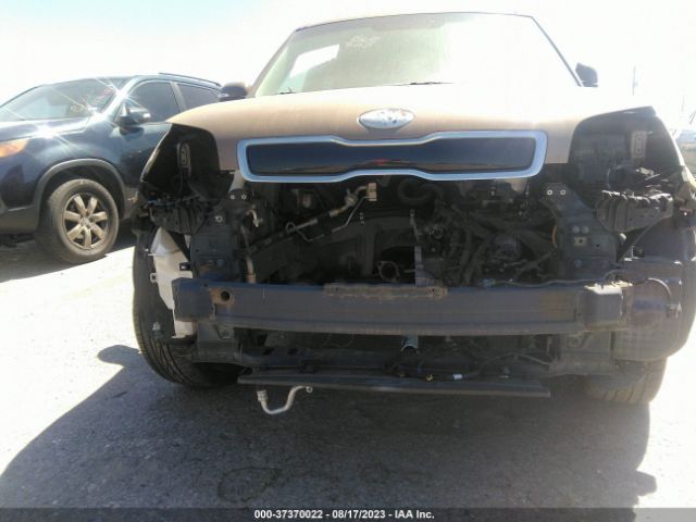 KNDJP3A50E7018184 KIA SOUL +