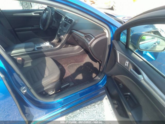 3FA6P0H7XHR198532 Ford FUSION SE