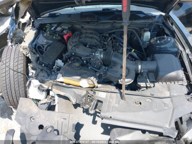 1ZVBP8AM4E5330056 Ford Mustang V6