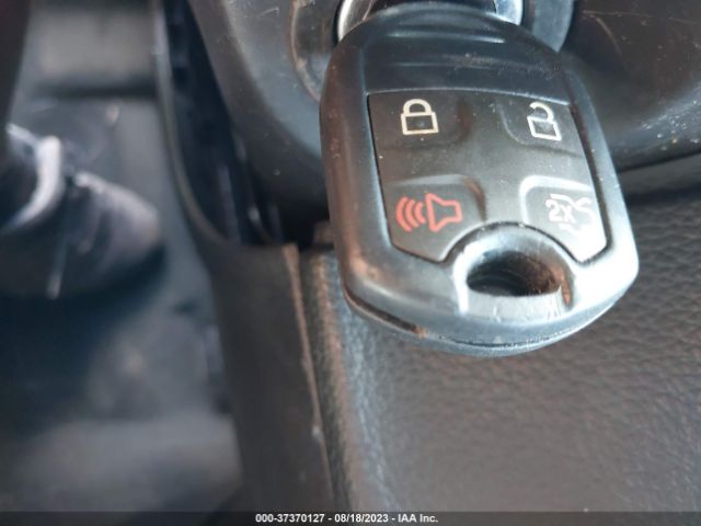 1ZVBP8AM4E5330056 Ford Mustang V6