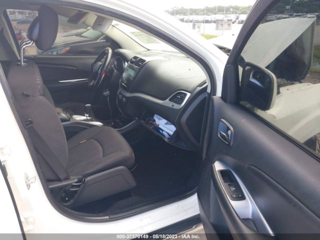 3C4PDCGG2HT585279 Dodge Journey Crossroad