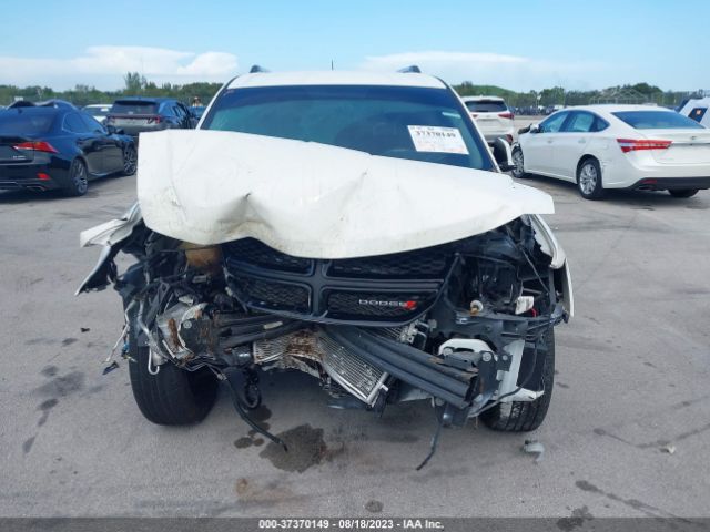 3C4PDCGG2HT585279 Dodge Journey Crossroad