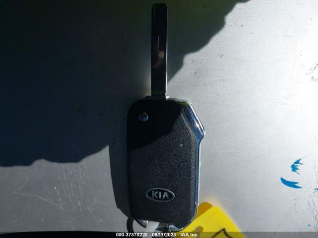 3KPF24ADXME325085 KIA Forte Lxs
