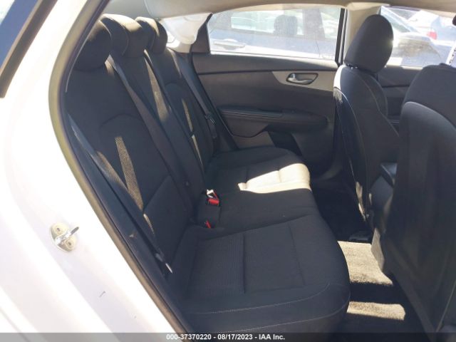 3KPF24ADXME325085 KIA Forte Lxs