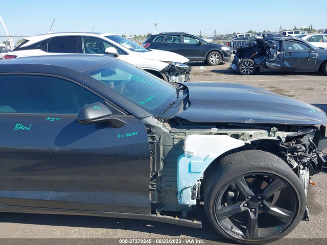 Chevrolet Camaro 1lt 2018 1G1FB1RX9J0190238 Image 6
