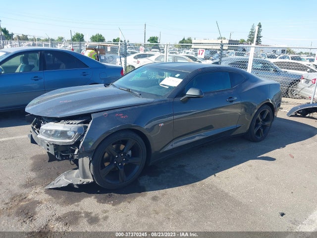 Chevrolet Camaro 1lt 2018 1G1FB1RX9J0190238 Image 2