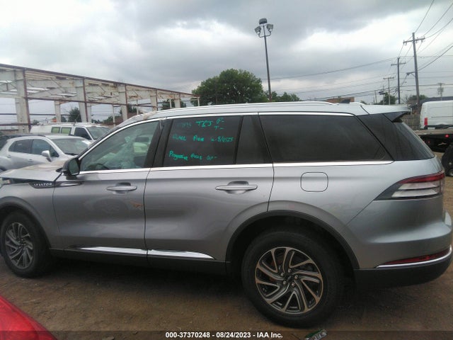 Lincoln Aviator Standard 2022 5LM5J6XC1NGL19209 Image 14