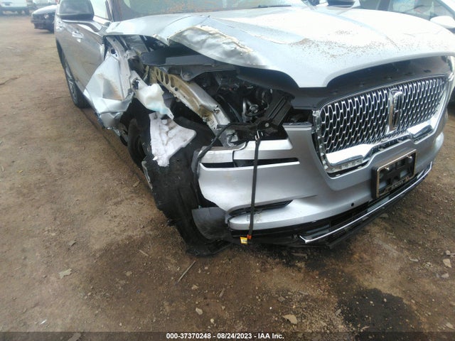 Lincoln Aviator Standard 2022 5LM5J6XC1NGL19209 Image 6