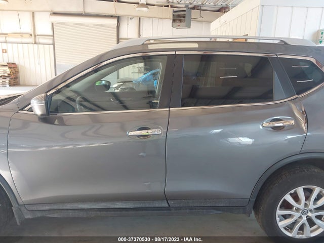 37370530 :رقم المزاد ، 5N1AT2MVXKC740746 vin ، 2019 Nissan Rogue S مزاد بيع