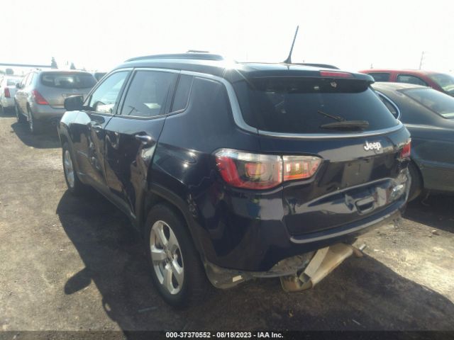3C4NJCBB1JT318829 Jeep Compass Latitude