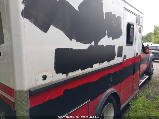 2015 Ford F-450, VIN: 1FD0X4HT1FEC17355