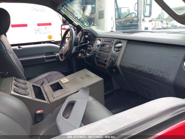 2015 Ford F-450, VIN: 1FD0X4HT1FEC17355