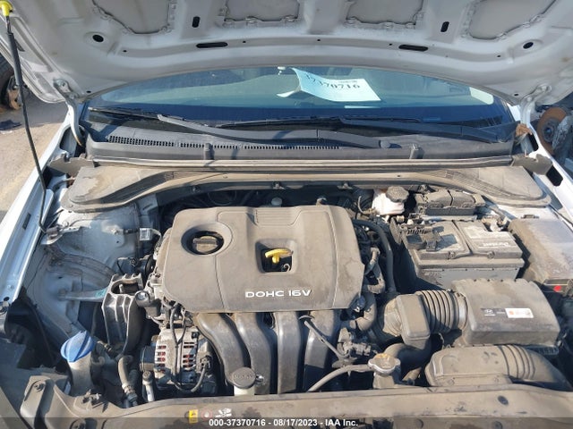 Hyundai ELANTRA SE 2018 5NPD74LF3JH400174 Image 10