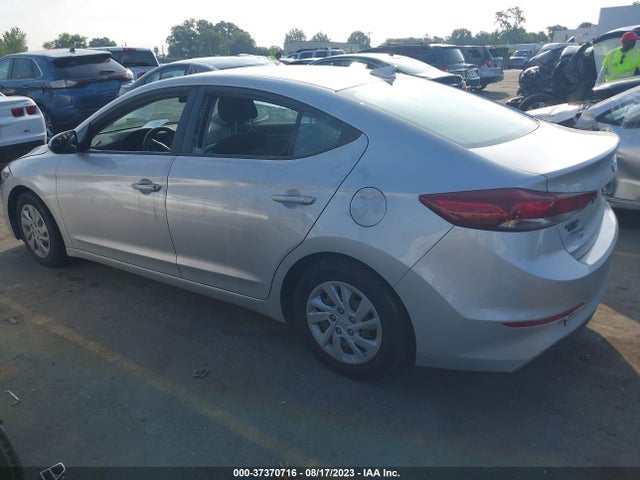 Hyundai ELANTRA SE 2018 5NPD74LF3JH400174 Image 13