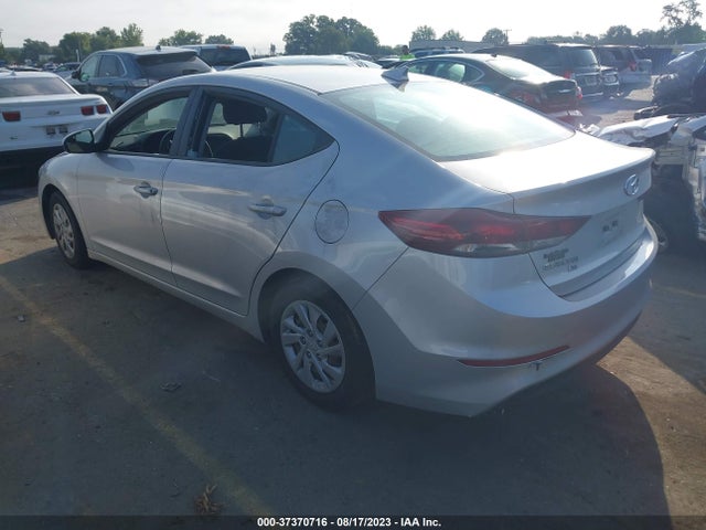 Hyundai ELANTRA SE 2018 5NPD74LF3JH400174 Image 3