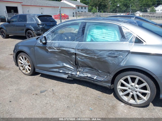 WAUJ8GFF3G1118062 Audi A3 2.0t Premium Plus