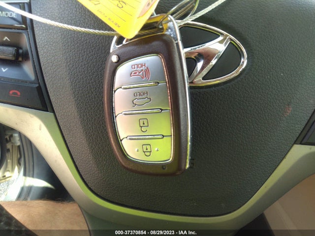 Hyundai Elantra Value Edition 2017 5NPD84LF0HH177597 Image 3