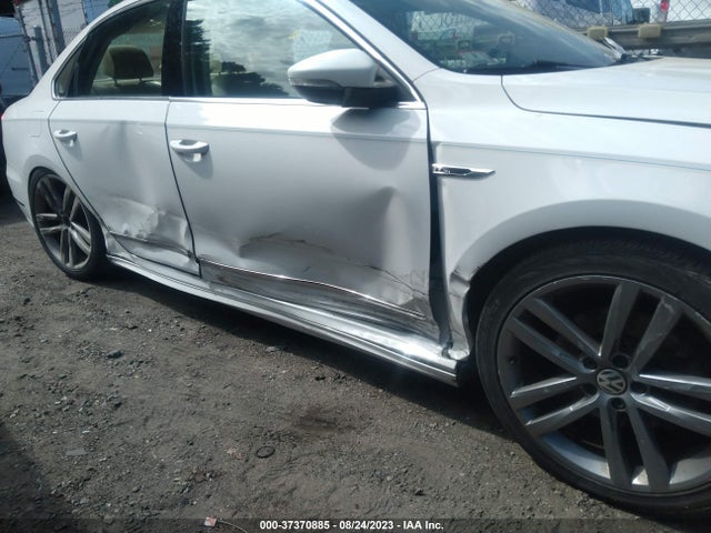 1VWDT7A38HC072341 Volkswagen Passat R-line W/comfort Pkg
