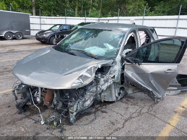 Chevrolet EQUINOX LT 2018 3GNAXJEV1JS563537 Image 2