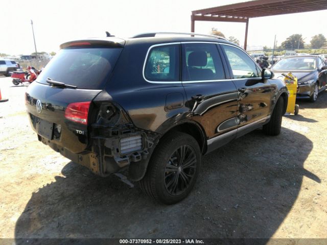 2013 VOLKSWAGEN TOUAREG WVGEP9BPXDD005152 Photo 3
