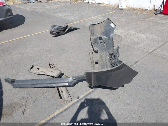 JF2SKAEC4KH579656 Subaru Forester Premium