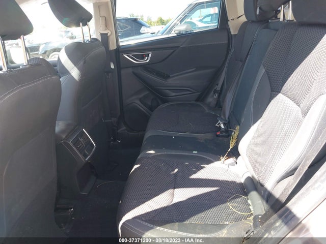 JF2SKAEC4KH579656 Subaru Forester Premium