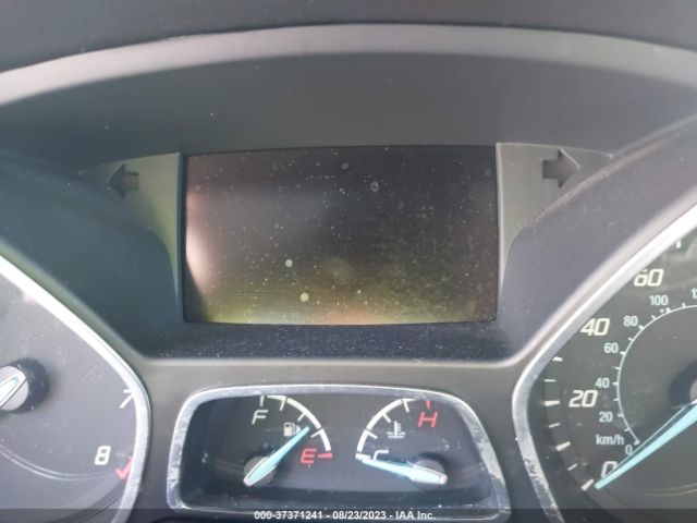 1FMCU0J99EUE39157 Ford Escape Titanium