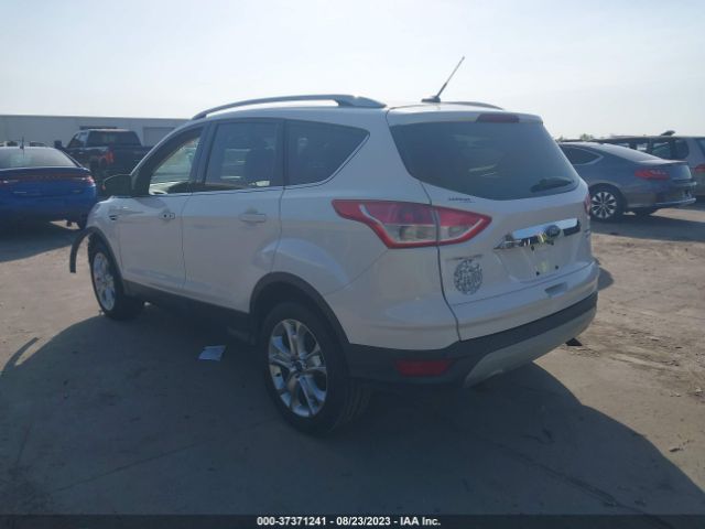 1FMCU0J99EUE39157 Ford Escape Titanium