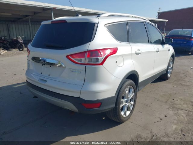 1FMCU0J99EUE39157 Ford Escape Titanium