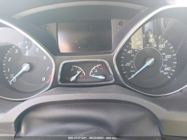 1FMCU0J99EUE39157 Ford Escape Titanium