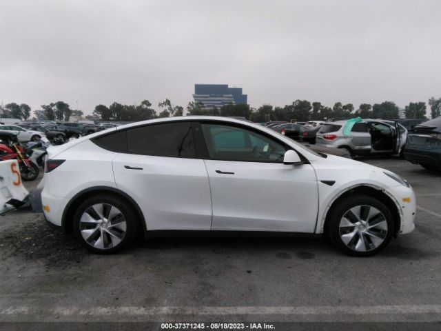 5YJYGDEE2LF026597 Tesla Model Y Long Range