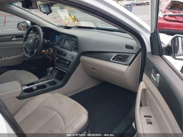 2015 HYUNDAI SONATA 2.4L SPORT VIN: 5NPE34AF4FH191442
