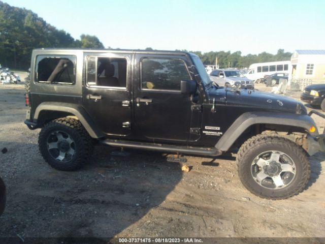1C4BJWDGXFL518611 Jeep Wrangler Unlimited Sport