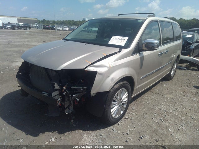 2C4RC1JG3GR247321 Chrysler Town & Country Limited