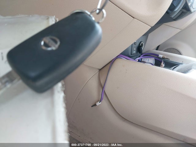 Nissan ROGUE S 2015 KNMAT2MVXFP503449 Image 11