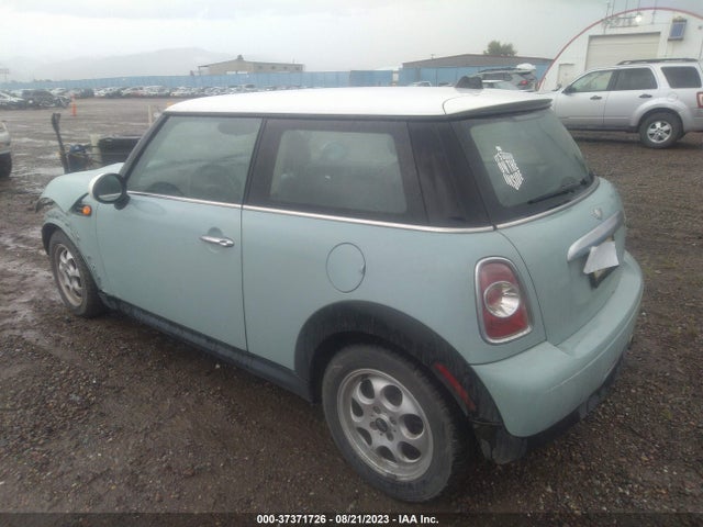 2013 MINI COOPER HARDTOP WMWSU3C52DT680958 Photo 2