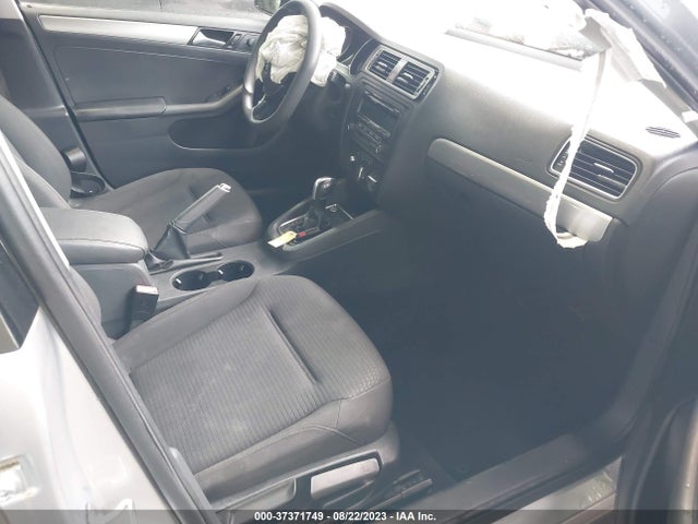 2015 VOLKSWAGEN JETTA SEDAN 1.8T SE VIN: 3VWD17AJ7FM329778