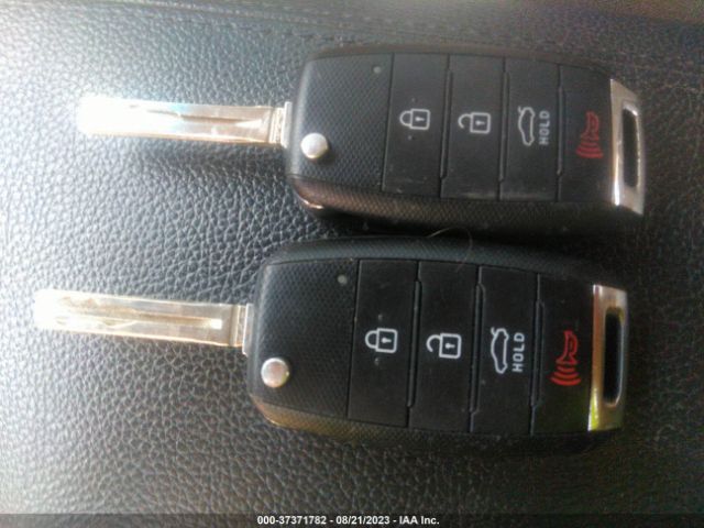 5XXGM4A76FG416146 KIA Optima Lx