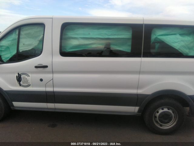 1FMZK1YM1HKA01975 Ford Transit Wagon Xl/xlt