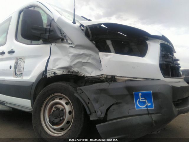 1FMZK1YM1HKA01975 Ford Transit Wagon Xl/xlt