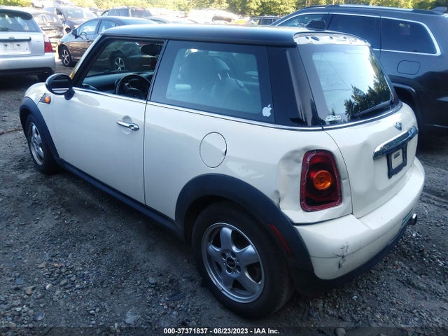 2009 MINI COOPER HARDTOP WMWMF33589TT69903 Photo 2