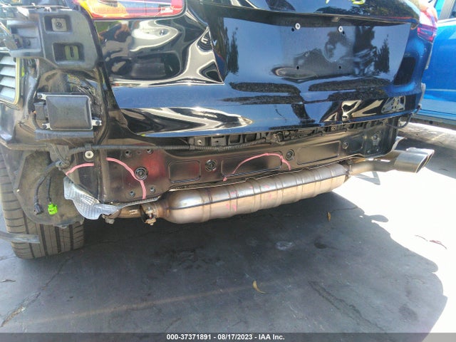 2017 Porsche Cayenne, VIN: WP1AE2A21HLA69256